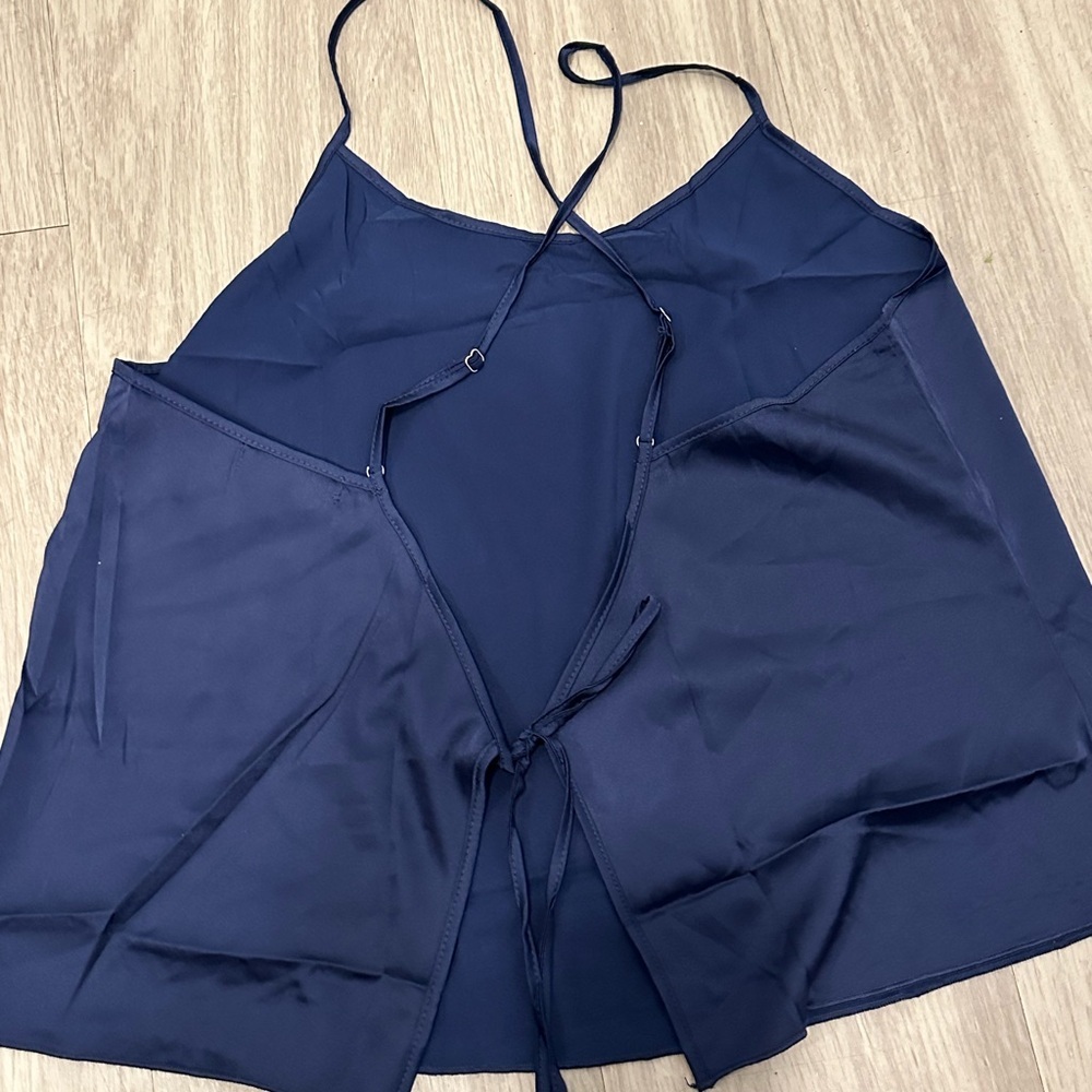 Ekouaer Navy Satin Cami Tank Top M Tie-Back, Open Back, Adjustable Straps
A199 - Picture 3 of 4